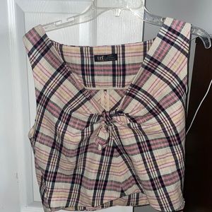 A NWNT Zaras plaid top